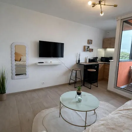 아파트 Cosy Avec Terrasse A Deux Pas De La ! *