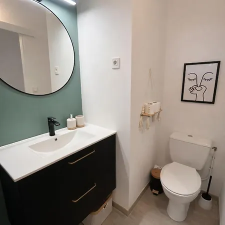 Cosy Avec Terrasse A Deux Pas De La ! * 라그랑모트